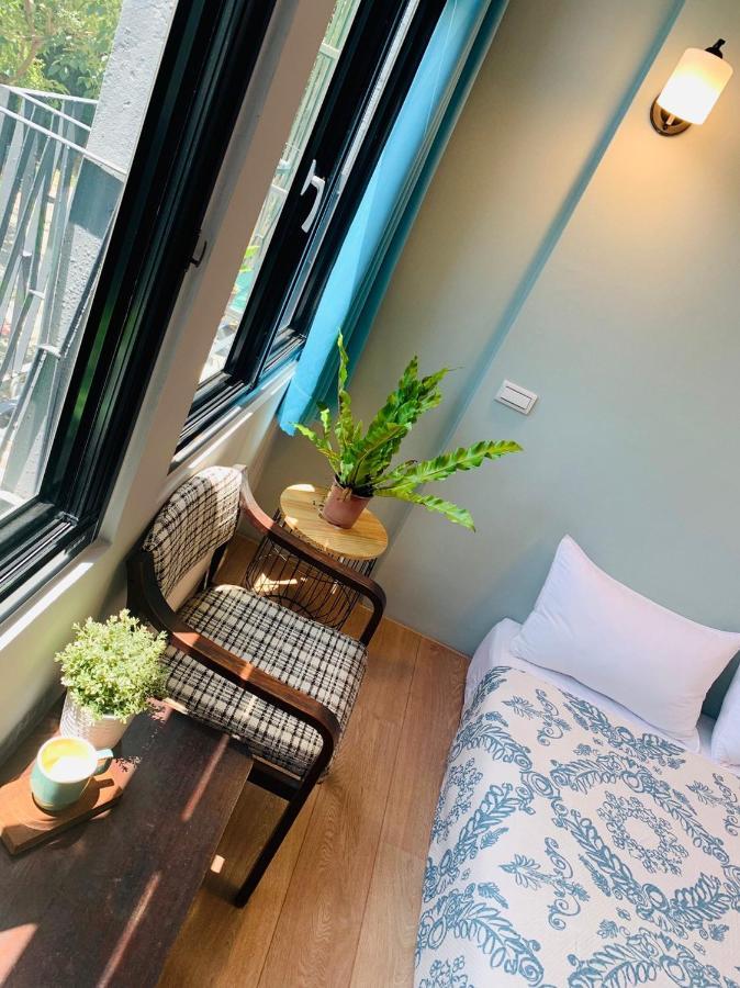 Oyaji Guesthouse-依人數床位數計價開放房型 Tainan Exterior foto