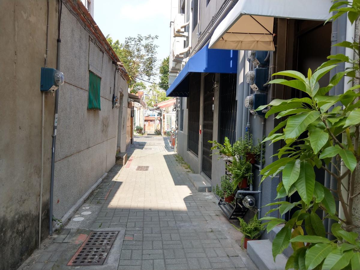 Oyaji Guesthouse-依人數床位數計價開放房型 Tainan Exterior foto